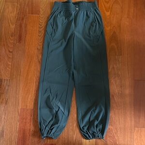 Avalanche Women's Forest Green Joggers